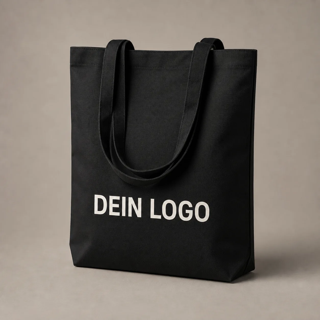 Schwarze Baumwolltasche mit Bodenfalte
